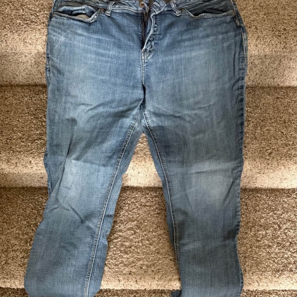 Silver Jeans Women's Straight Leg in Light Blue